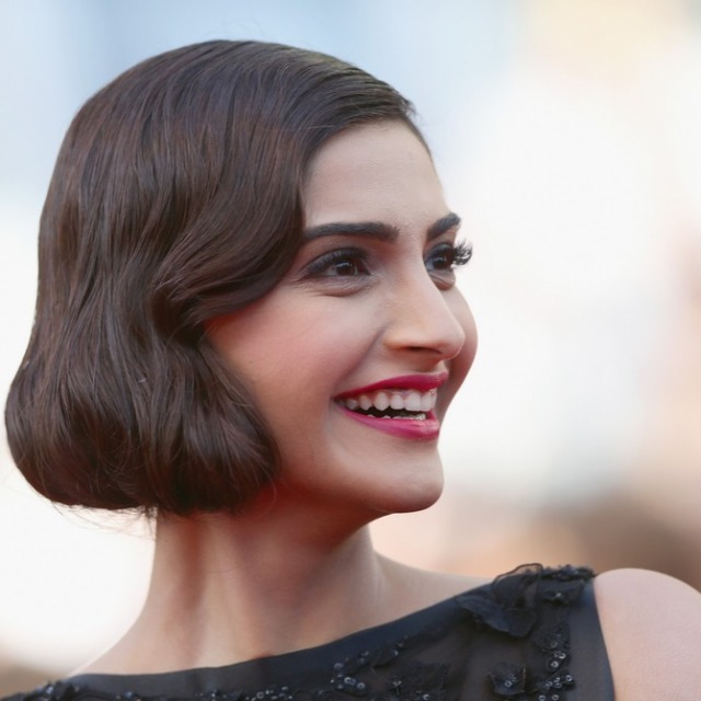 CANNES, FRANCE - MAY 18:  Sonam Kapoor attends "The Homesman" premiere during the 67th Annual Cannes Film Festival on May 18, 2014 in Cannes, France.  (Photo by Vittorio Zunino Celotto/Getty Images)